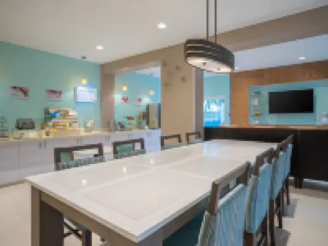 Holiday Inn Express & Suites NASSAU by IHG Hotels in Nassau