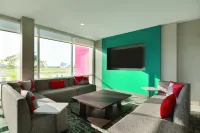 avid hotel OKLAHOMA CITY AIRPORT by IHG - Nouto- ja jättöpalvelut