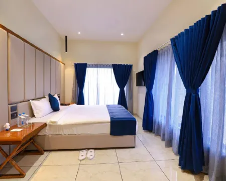 Palm Green Club Resort Hotels in Kheda