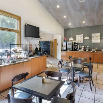 Best Western Plus CottonTree Inn