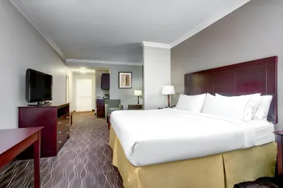Holiday Inn Express & Suites Cut Off - Galliano Hotels in 
