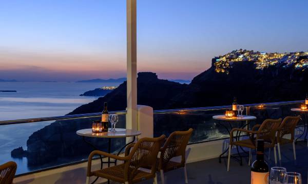 Vallas Apartments & Villas