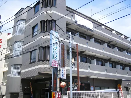 Business Inn Grandeur Fuchu Отели рядом с достопримечательностью «Токиоский университет иностранных исследований»