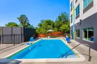 Tru by Hilton Asheville Blue Ridge Parkway - Pools