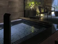 PRINCESS GARDEN HOTEL - Hot Tub