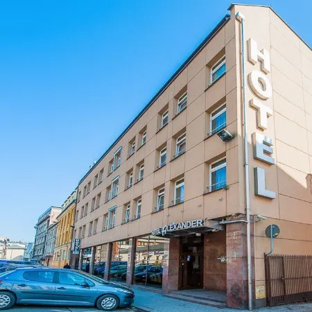 Hotel Alexander Отели рядом с достопримечательностью «Галерея Артемис»