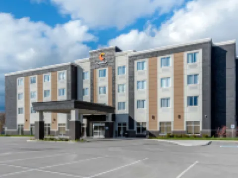 Comfort Inn & Suites Hotels in Huron County