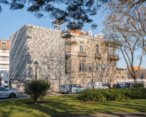 Artsy Cascais Hotels near شاطئ ريبيرا (Ribeira Beach)