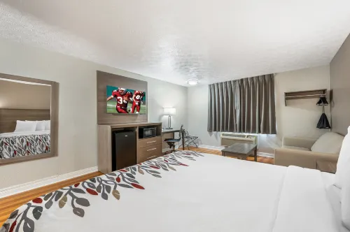 Red Roof Inn Greencastle South - Cloverdale Hotels in Greencastle