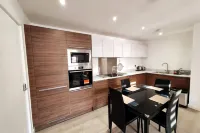 2 Bed Lovely apartment close 2 City Center and  Rail Station - Апартаменты