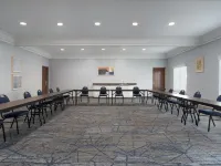 Holiday Inn Express & Suites SAGINAW by IHG Hotels in Saginaw County