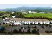 The Tillamook Inn Hotels in Oceanside