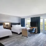 Hampton Inn & Suites by Hilton Watertown Boston - balcón