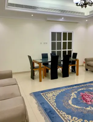 Deluxe master bedroom for seven people Hoteller i Abu Hail