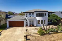 Seacrest Luxurious Holiday Home