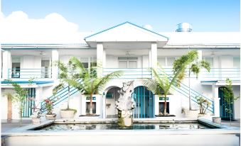 The Palms Resort