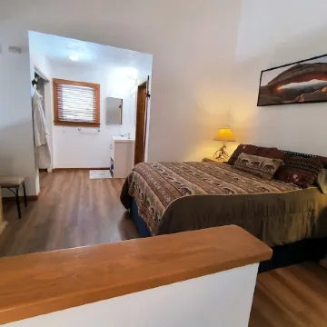 Pagosa Uptown Condo w/Queen Loft. Pet Friendly!