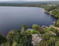 Chalet on the Lake, Boats, Games, Swimming, Fishing, Sunset Views, Private Lake