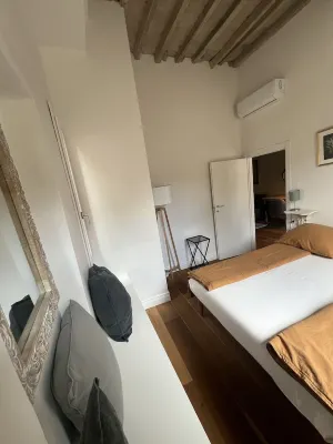 Giulia, Charmante Altbauwohnung im Herzen von Florenz