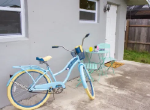 SEA LA VIE BEACH HOME ON 500 BLOCK-1/2 A MILE FROM OCEAN,SLEEPS 6, Fenced yard