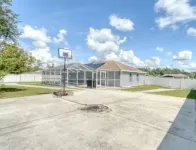Spacious 3BR home with HEATED POOL in Ocala Các khách sạn gần Don Garlits Museum of Drag Racing