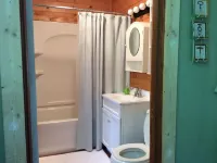 Cabin, private, woods, trails, 2000 Acre Duck Lake, kayaking, concerts