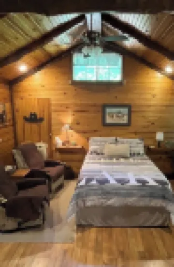 Cabin In The Woods at Lake Tenkiller