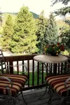 Amazing Location in West Vail… 10 Steps from the Matterhorn Bus Stop!