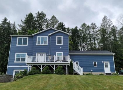 Seneca Summit: Lake view, private road