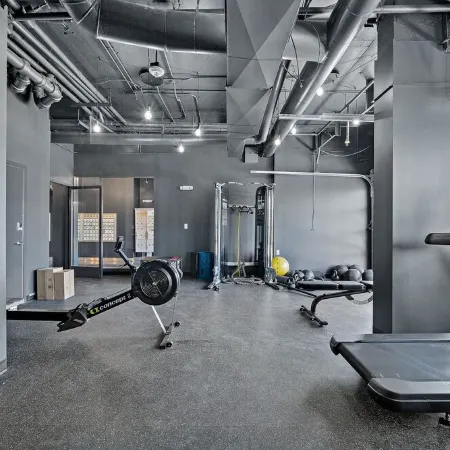 Retro Loft in downtown Des Moines with Terrace, Free Parking, gym, wells fargo