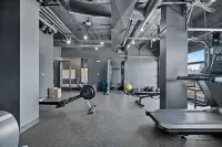 Retro Loft in downtown Des Moines with Terrace, Free Parking, gym, wells fargo
