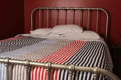 Spacious apartment in Buffalo Richardson Olmsted Campus附近的飯店