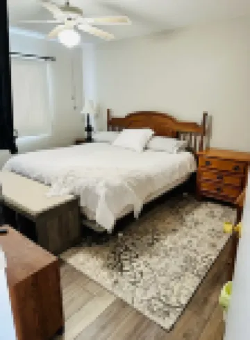 Cozy house in Indian River. Walking distance to Burt Lake and the public Beach.