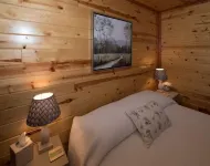 Cozy Bedford Park Retreat