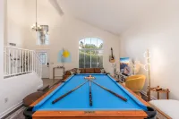 Saguaro Retreat: Heated Pool, Sauna, Spa, Golf, Pool Table, MSG Chair,Sleeps 14