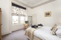 "Fraser's", Marine Lodge, Big 2 Bed, Ground Floor, Parking, "Fore" Golfers Too ! Hotels in North Berwick