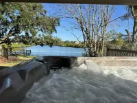 Waterfront 4BR 2 Bath, Private Dock, hot tub and kayaks! Up to 10 guests!