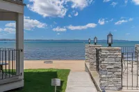 Spectacular Beach Front View (310)