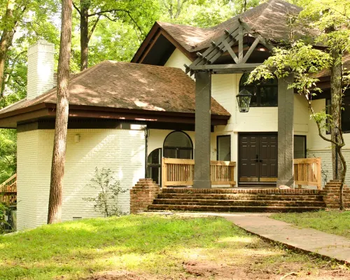 Pickwick Preserve Luxury Private Estate - 300 Acres on Pickwick Lake Hotels in Colbert County