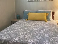 Caddo River Crossing - The Bungalow - Has a view and access to the Caddo River Hotels in Caddo Gap