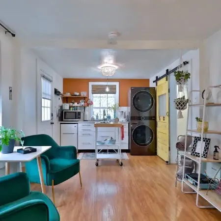 Cozy, quiet, and private guest house central to Abilene!