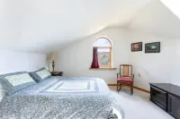 SkyMountain Lodge with Hot Tub and Infrared Sauna