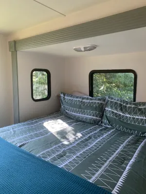 Cozy newly remodeled camper with hot tub and fire pit close to hiking/kayaking