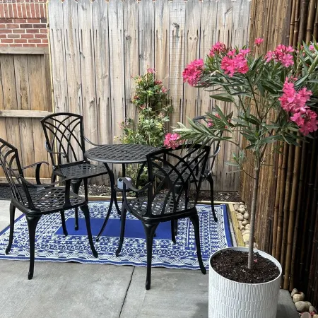 Ideal Location Downtown-Groups&Families! Living Rooms on 3 Levels-Ada Accessible