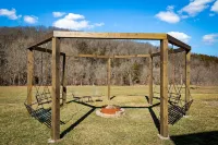 Dome House on Bear Creek - Hot Tub - 20 acres of Bear Creek Frontage - Secluded