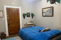 Crescentia House -1884 Victorian!