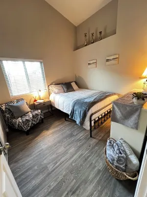 Charming, family friendly 4-bedroom house in NW Tucson with WiFi, AC and Pool