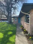 The 3 Oaks @ 1133 17th SE Salem by Salemstays.com Hotels near Willamette University