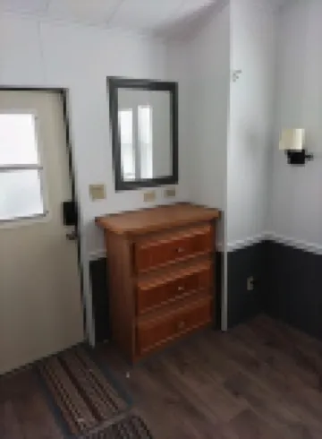 Park unit #4 for rent by Silver Lake NY