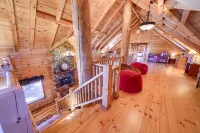 Treehouse Lodge: Luxury Log Cabin Retreat in Hocking Hills